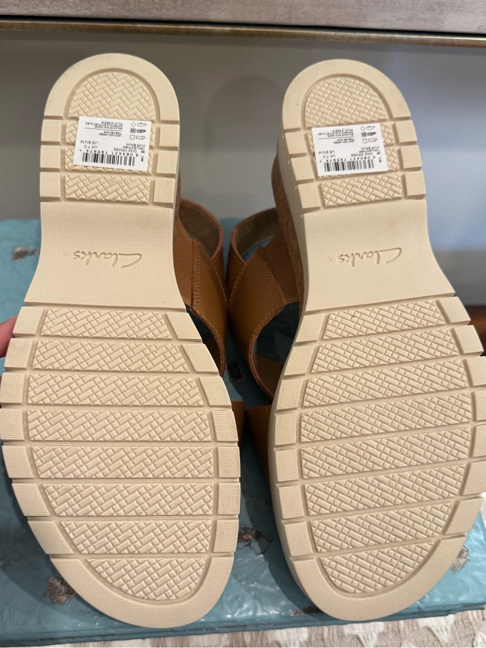 Clarks Collection Leather Heeled Sandals -Diaz Cross Size 9.5 Tan NIB - Picture 4 of 11